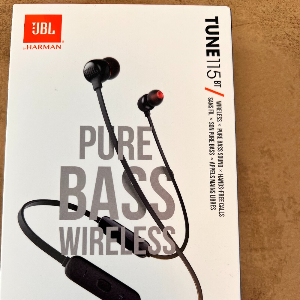 JBL by Harman Tune 115 BT Wireless In Ear Headphones New in Box